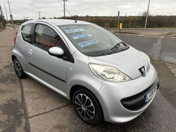 PEUGEOT 107 1.0 12V Urban Move Hatchback 3dr Petrol Manual Euro 4 (68 ps)