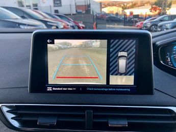 PEUGEOT 3008 1.6 13.2kWh Allure SUV 5dr Petrol Plug-in Hybrid e-EAT Euro 6 (s