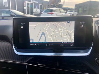 PEUGEOT 2008 1.2 PureTech Allure Premium SUV 5dr Petrol EAT Euro 6 (s/s) (130