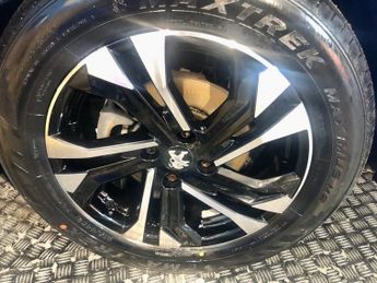 PEUGEOT 2008 1.2 PureTech Allure Premium SUV 5dr Petrol EAT Euro 6 (s/s) (130