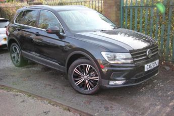 Volkswagen Tiguan 2.0 TDI BlueMotion Tech SE Navigation SUV 5dr Diesel DSG 4Motion