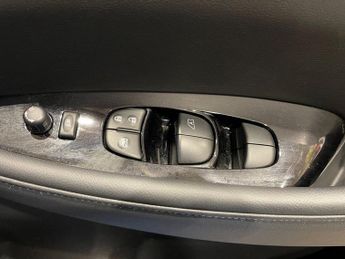 NISSAN LEAF 62kWh e+ N-Connecta Hatchback 5dr Electric Auto (217 ps)