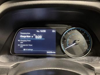 NISSAN LEAF 62kWh e+ N-Connecta Hatchback 5dr Electric Auto (217 ps)