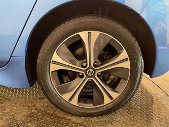 NISSAN LEAF 62kWh e+ N-Connecta Hatchback 5dr Electric Auto (217 ps)