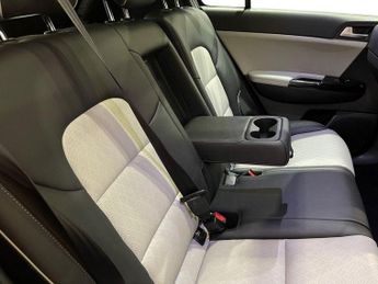 KIA SPORTAGE 1.6 T-GDi GT-Line S SUV 5dr Petrol DCT AWD Euro 6 (174 bhp)