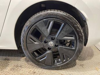 VAUXHALL Corsa Electric 50kWh SRi Premium Hatchback 5dr Electric Auto (136 ps)