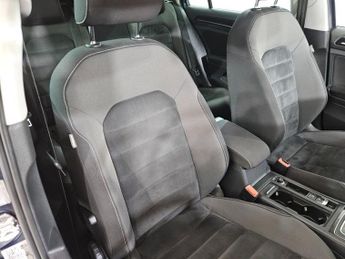 VOLKSWAGEN GOLF 2.0 TDI BlueMotion Tech GT Estate 5dr Diesel DSG Euro 6 (s/s) (1