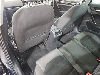 VOLKSWAGEN GOLF 2.0 TDI BlueMotion Tech GT Estate 5dr Diesel DSG Euro 6 (s/s) (1
