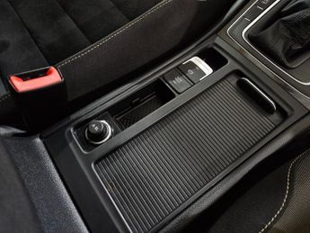 VOLKSWAGEN GOLF 2.0 TDI BlueMotion Tech GT Estate 5dr Diesel DSG Euro 6 (s/s) (1