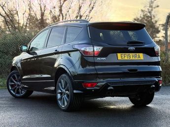 FORD KUGA 2.0 TDCi EcoBlue ST-Line Edition SUV 5dr Diesel Powershift AWD E