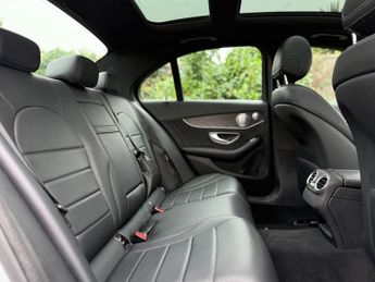 MERCEDES-BENZ C-CLASS 2.1 C220d AMG Line (Premium Plus) Saloon 4dr Diesel 7G-Tronic+ E