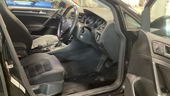 VOLKSWAGEN GOLF 1.4 TSI BlueMotion Tech ACT GT Edition Hatchback 5dr Petrol DSG 
