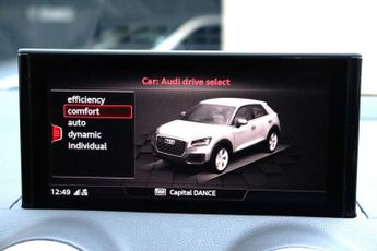 AUDI Q2 1.5 TFSI 35 BLACK EDITION S TRONIC