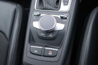 AUDI Q2 1.5 TFSI 35 BLACK EDITION S TRONIC