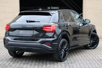 AUDI Q2 1.5 TFSI 35 BLACK EDITION S TRONIC