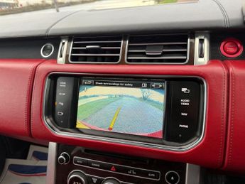 LAND ROVER RANGE ROVER 4.4 SD V8 Autobiography SUV 5dr Diesel Auto 4WD Euro 5 (339 ps)