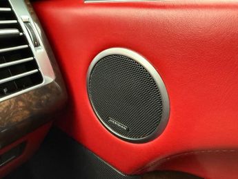 LAND ROVER RANGE ROVER 4.4 SD V8 Autobiography SUV 5dr Diesel Auto 4WD Euro 5 (339 ps)