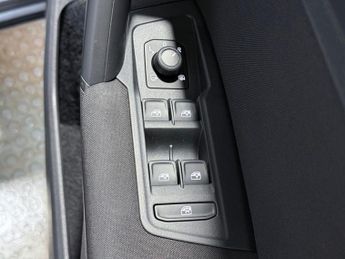 VOLKSWAGEN TIGUAN 2.0 TDI Match SUV 5dr Diesel DSG 4Motion Euro 6 (s/s) (190 ps)