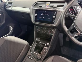 VOLKSWAGEN TIGUAN 2.0 TDI Match SUV 5dr Diesel DSG 4Motion Euro 6 (s/s) (190 ps)