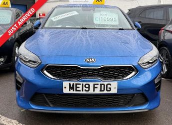 Kia Ceed AUTOMATIC 1.4 T-GDi Blue Edition Hatchback 5dr Petrol DCT Euro 6