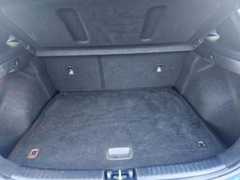 KIA CEED AUTOMATIC 1.4 T-GDi Blue Edition Hatchback 5dr Petrol DCT Euro 6