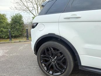 LAND ROVER RANGE ROVER EVOQUE 2.0 TD4 HSE Dynamic SUV 5dr Diesel Auto 4WD Euro 6 (s/s) (180 ps
