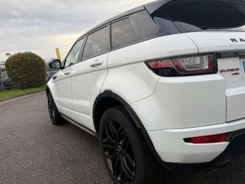 LAND ROVER RANGE ROVER EVOQUE 2.0 TD4 HSE Dynamic SUV 5dr Diesel Auto 4WD Euro 6 (s/s) (180 ps