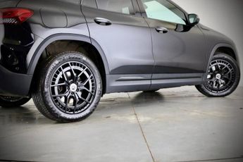 MERCEDES-BENZ EQA EQA 300 66.5kWh AMG Line (Premium) SUV 5dr Electric Auto 4MATIC 