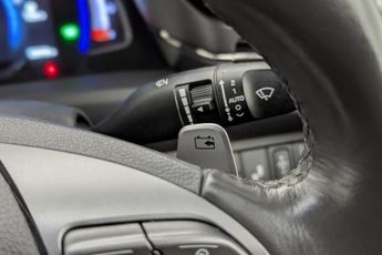 HYUNDAI IONIQ 38.3kWh Premium Hatchback 5dr Electric Auto (136 ps)