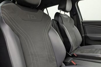 VOLKSWAGEN ID.4 Pure 52kWh Life SUV 5dr Electric Auto (148 ps)