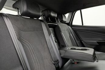 VOLKSWAGEN ID.4 Pure 52kWh Life SUV 5dr Electric Auto (148 ps)