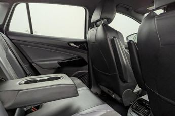 VOLKSWAGEN ID.4 Pure 52kWh Life SUV 5dr Electric Auto (148 ps)