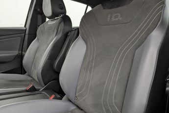 VOLKSWAGEN ID.4 Pure 52kWh Life SUV 5dr Electric Auto (148 ps)
