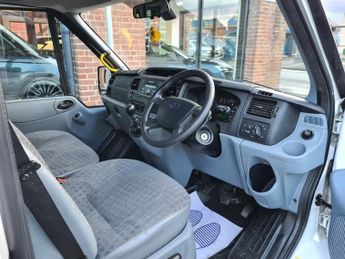 FORD TRANSIT MINIBUS 430 HDT BUS 17 STR