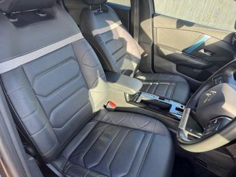 CITROEN e-C4 50kWh Shine Plus Hatchback 5dr Electric Auto (7.4kW Charger) 