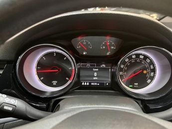 VAUXHALL ASTRA 1.6 CDTi BlueInjection SRi Hatchback 5dr Diesel Auto Euro 6 (136