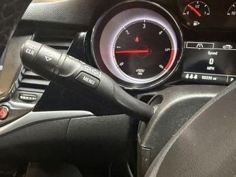 VAUXHALL ASTRA 1.6 CDTi BlueInjection SRi Hatchback 5dr Diesel Auto Euro 6 (136