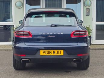 PORSCHE MACAN 2.0T SUV 5dr Petrol PDK 4WD Euro 6 (s/s) (252 ps)