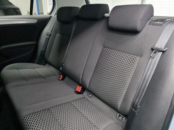 VOLKSWAGEN GOLF 1.4 TSI S Hatchback 3dr Petrol Manual Euro 5 (122 ps)