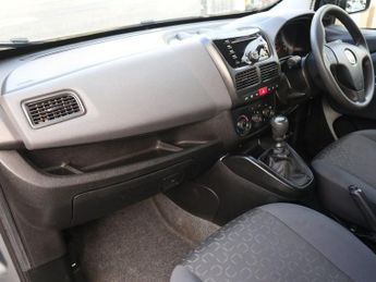 FIAT DOBLO 1.6 MultiJet MyLife Estate 5dr Diesel Manual (138 g/km, 105 bhp)