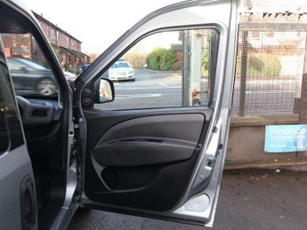 FIAT DOBLO 1.6 MultiJet MyLife Estate 5dr Diesel Manual (138 g/km, 105 bhp)