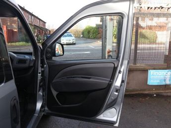 FIAT DOBLO 1.6 MultiJet MyLife Estate 5dr Diesel Manual (138 g/km, 105 bhp)