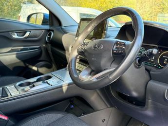 HYUNDAI KONA 64kWh Premium SUV 5dr Electric Auto (10.5kW Charger) (204 ps)