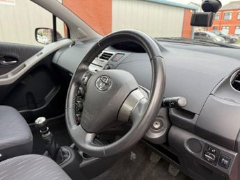 TOYOTA YARIS 1.3 DUAL VVT-I TR HATCHBACK PETROL MANUAL EURO 4 100 BHP