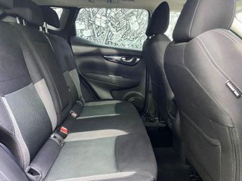NISSAN QASHQAI 1.3 DIG-T N-Connecta SUV 5dr Petrol DCT Auto Euro 6 (s/s) (160 p
