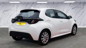 TOYOTA YARIS 1.5 VVT-h Icon Hatchback 5dr Petrol Hybrid E-CVT Euro 6 (s/s) (1