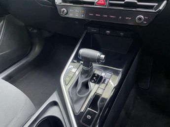 KIA NIRO 1.6h GDi 2 SUV 5dr Petrol Hybrid DCT Euro 6 (s/s) (139 bhp)