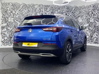 VAUXHALL GRANDLAND X 1.6 13.2kWh Elite Nav SUV 5dr Petrol Plug-in Hybrid Auto 4WD Eur