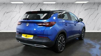 VAUXHALL GRANDLAND X 1.6 13.2kWh Elite Nav SUV 5dr Petrol Plug-in Hybrid Auto 4WD Eur