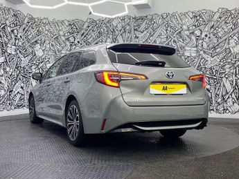 TOYOTA COROLLA 2.0 VVT-h Design Touring Sports 5dr Petrol Hybrid CVT Euro 6 (s/